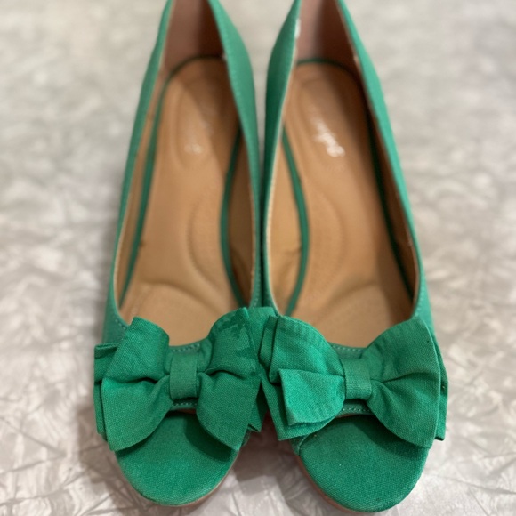 Green Dexflex Comfort Peep-toe Retro Wedge Heels - Picture 2 of 7